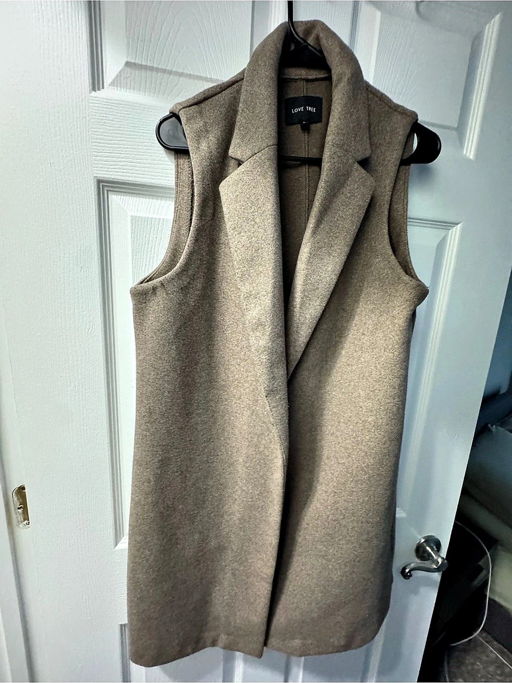 Love Tree Women's Brown Vest Size Large